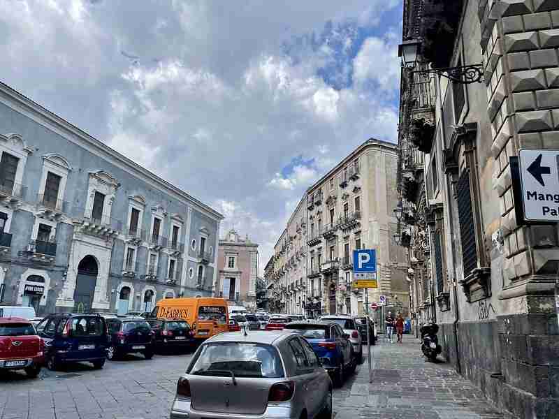 
Catania tömegközlekedési lehetőségei